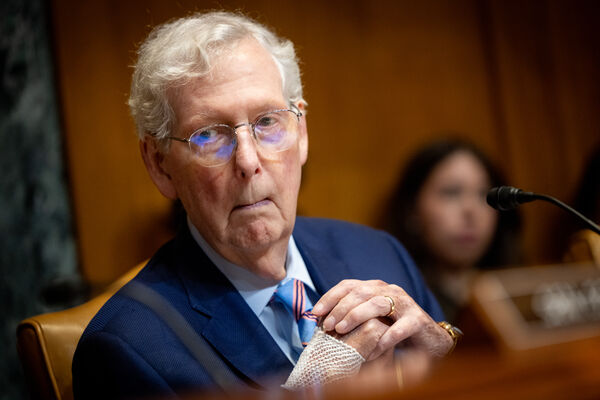▲▼84歲的共和黨重量級參議員麥康奈(Mitch McConnell)。(圖/路透)