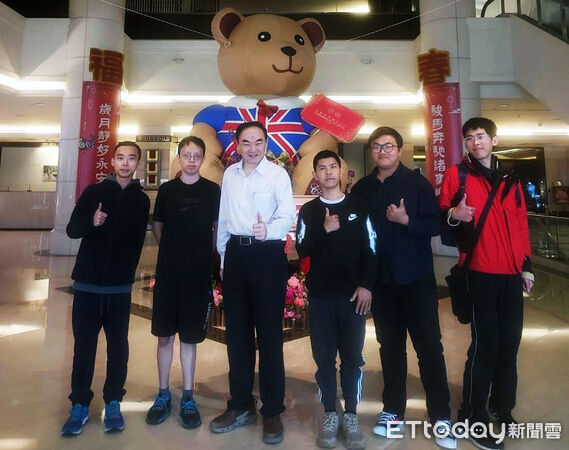 ▲嘉南藥理大學藥學系學生曾振倫榮獲國科會114年度大專學生研究計畫研究創作獎。(記者林東良翻攝,下同)