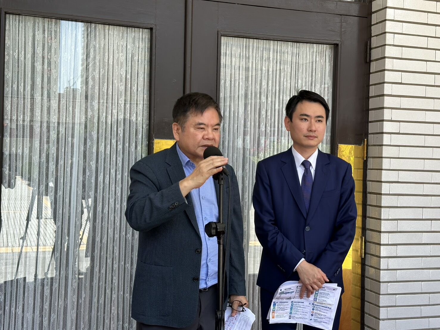 ▲▼民進黨立委陳冠廷、莊瑞雄針對安樂死議題受訪。(圖/記者詹詠淇攝)