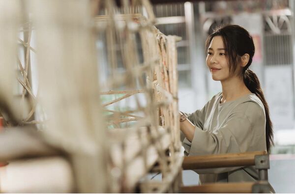 ▲白家綺在《阿松與阿暖》飾演暖心前妻「阿芬」。(圖/民視提供)