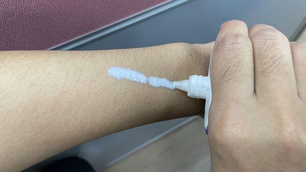 ▲高溫體感溫度飆破40度昏厥,彰化秀傳醫院家醫科主任李育慶警告,這是熱中暑要儘快送醫。(圖/彰化秀傳醫院提供)