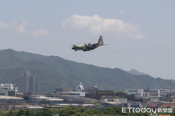 ▲▼台北市「民權大橋景觀橋」,天際之眼,賞飛機景點。(圖/記者彭懷玉攝)