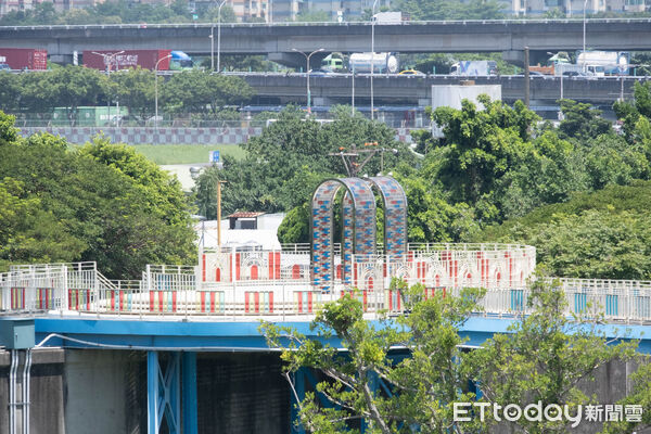 ▲▼台北市「民權大橋景觀橋」,天際之眼,賞飛機景點。(圖/記者彭懷玉攝)