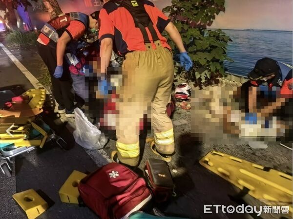 ▲17歲劉姓少年無照騎車搭載王姓女友,行經台南安平區安北路時撞上路樹,2人送醫後均宣告不治。(記者林東良翻攝,下同)
