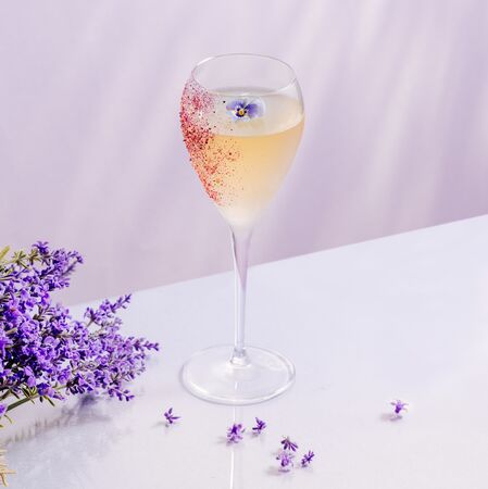 ▲星巴克DREAM PLAZA一周年推出限定飲品。(圖/業者提供)