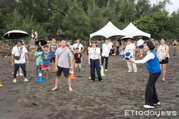 ▲「2026雲西海洋音樂季」25日在四湖三條崙海水浴場熱鬧登場。(圖/記者游瓊華翻攝)