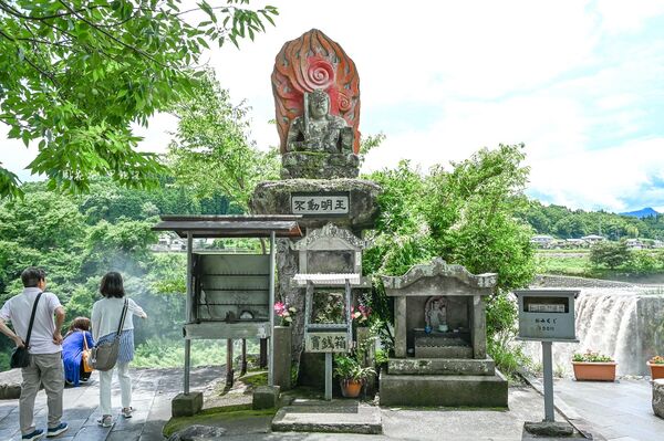 ▲▼原尻瀑布名列日本瀑布百選,被譽為東洋尼加拉瀑布。(圖/《周花花》授權提供)