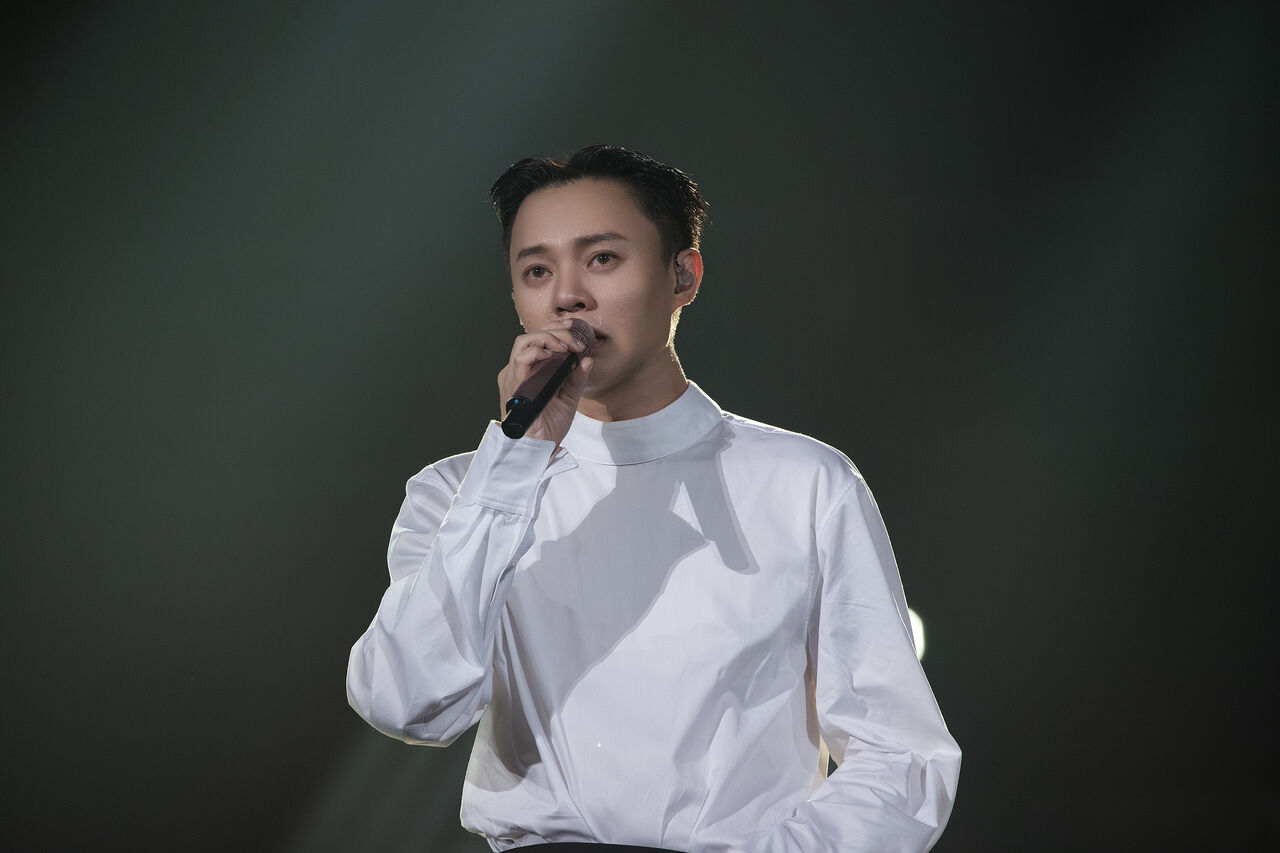 ▲▼許富凱演唱會上唱到落淚。(圖/何樂音樂提供)