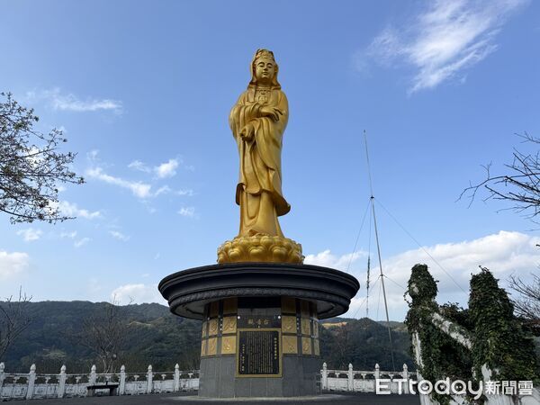 ▲▼南山寺景觀平台,坪林觀音台,坪林老街,包種茶霜淇淋。(圖/記者彭懷玉攝)