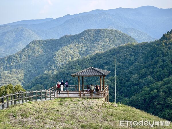 ▲▼南山寺景觀平台,坪林觀音台,坪林老街,包種茶霜淇淋。(圖/記者彭懷玉攝)