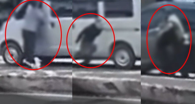 台中阿北案。附近監視器拍下,李男先持刀靠近葉男車輛,葉男(紅圈處)再跳下車擒抱撲倒李男攻擊。(圖/記者許權毅翻攝)。(圖/記者許權毅翻攝)