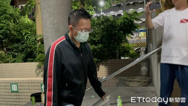 ▲▼國民黨新北市議員王威元涉貪遭搜索,凌晨移送新北地檢署。(圖/記者陸運陞攝)