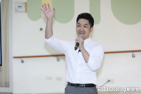 ▲▼台北市長蔣萬安召開臺北挺你成家新政發布記者會,宣布將推出月子加菜金給新手媽媽,每日一千元總共三十日,共計三萬元。(圖/記者湯興漢攝)