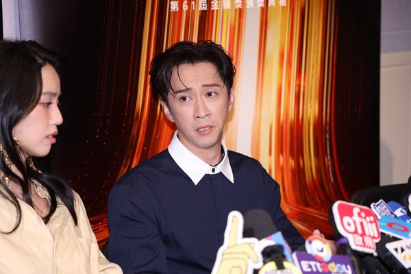 ▲陳漢典與陳庭妮雙陳金年主持電視金鐘。(圖/讀者提供)