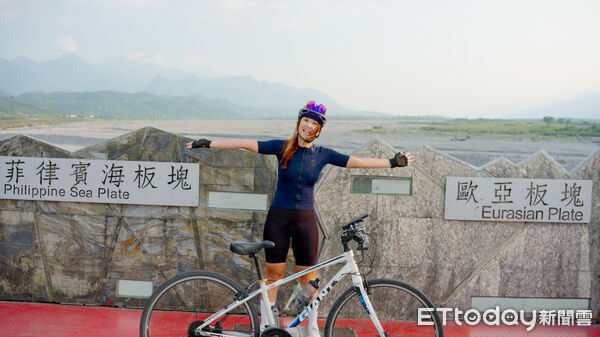 ▲▼透過單車騎行及數位尋寶,串聯周邊特色活動,深入感受花蓮的自然景觀與地方生活。(圖/花蓮縣政府提供,下同)