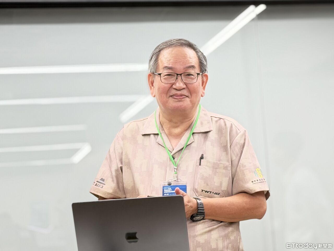 ▲▼「AI X ESG 職涯浪潮下打造你的求職競爭力」論壇。輔仁大學資訊工程學系教授數發部國家資通安全研究院何全德創院院長(圖/記者潘姿吟攝)