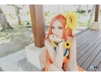 氣質系電眼正妹玩COS　網友：覺得被電到了～（圖／陳珈提供）