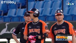 陳重羽狀況佳，右外野方向安打幫助統一追回一分 | 06_16 統一 vs Lamigo 四局上