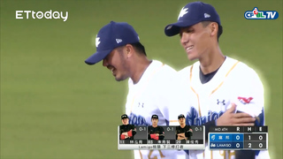 郭嚴文及時美技守備，為球隊守下失分危機 | 06_21 富邦 vs Lamigo 四局上