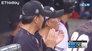 雙響砲！朱育賢錦上添花，再一支全壘打，領先擴大至10分 | 06_22 富邦 vs Lamigo 七局下