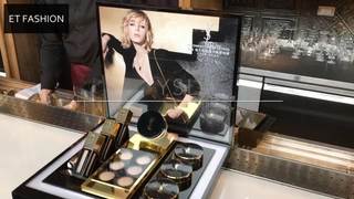 YSL「慕斯粉餅」摸下去竟然QQ的！