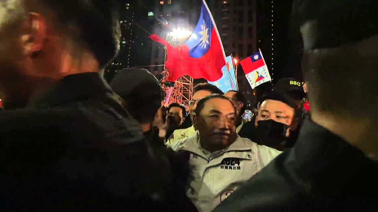 侯康板橋造勢破25萬人! 侯友宜、趙少康花15分鐘走上舞台 | 播吧BOBA | ETtoday新聞雲