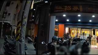 用餐一半衝店外移車　影片瘋傳成話題...屏東警回應了