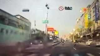 網友不滿機車騎士連續交通違規PO文公審　善警：汽機車雙方各有違規