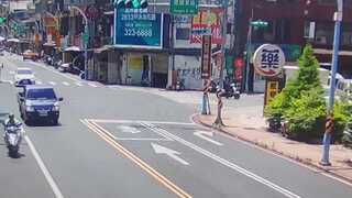 拒檢高速逆逃！撞民宅鐵門被捕　友撞到「滿臉血」車上抄出煙彈