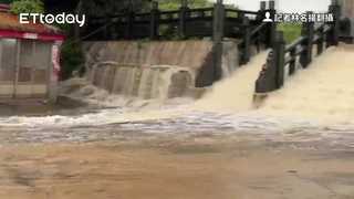 金門「連3淹」慘況曝！冰箱內是泥水+階梯成瀑布　在地人怒了