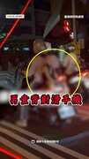 【驚險雙載】男童背對媽滑手機！目擊民眾傻眼：不知道小孩這樣？