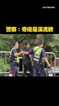 【警察都想報警了】酒駕男睡死自撞！警提醒「旁邊是溪仔」他茫回：我沒吃K仔