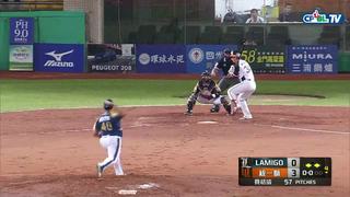 09/06 Lamigo vs 統一 四局下，高志綱擊出滾地球形成雙殺打，郭阜林趁勢回壘得分
