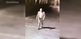 洛杉磯柯文納男子涉嫌性侵亞裔少女 警方公佈監控細節驚人