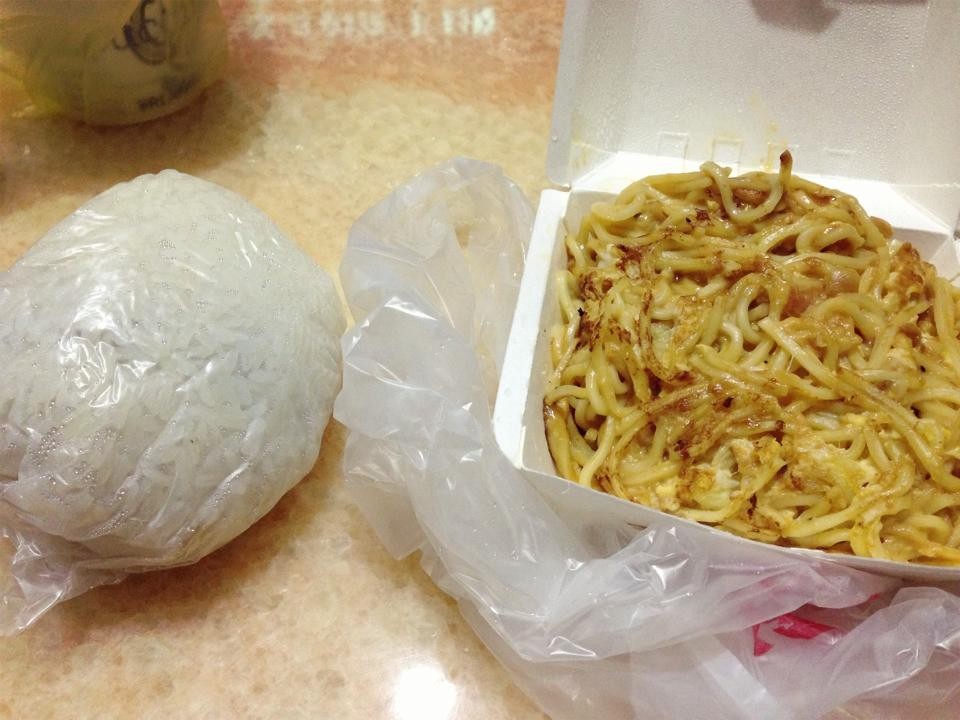 早餐太豐盛造成國小學童過胖。(圖/記者蘇晟彥攝)