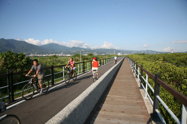 景美溪自行车道图片