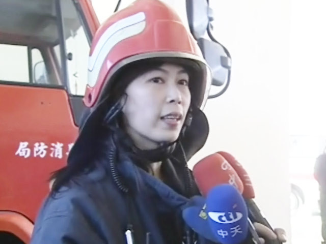 正妹分隊長童雅黎認了 陪人夫進摩鐵 Ettoday社會新聞 Ettoday新聞雲