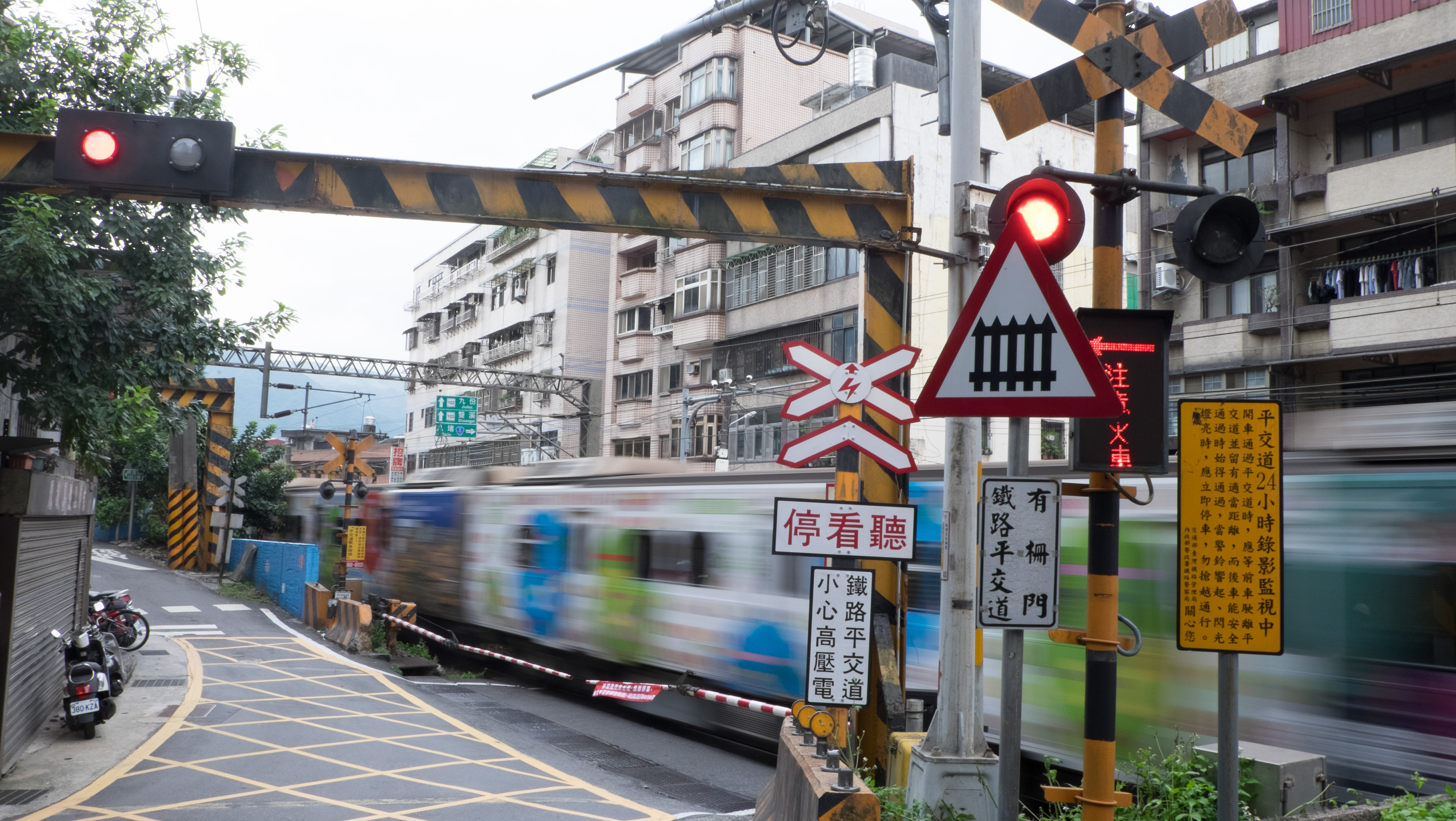硬闖平交道被罰4萬9 男辯 我已經中年反應不過來 Ettoday社會新聞 Ettoday新聞雲