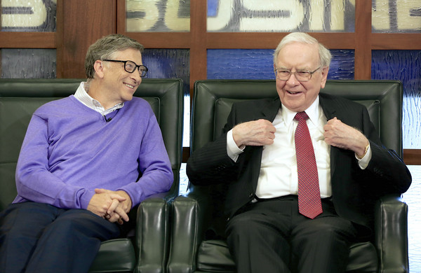 微軟創辦人比爾．蓋茲（Bill Gates）、「股神」巴菲特（Warren Buffett）（圖／達志影像／美聯社）