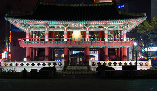▲韓國首爾熱門跨年景點「普信閣」。（圖／翻攝自維基百科，Steve46814攝）