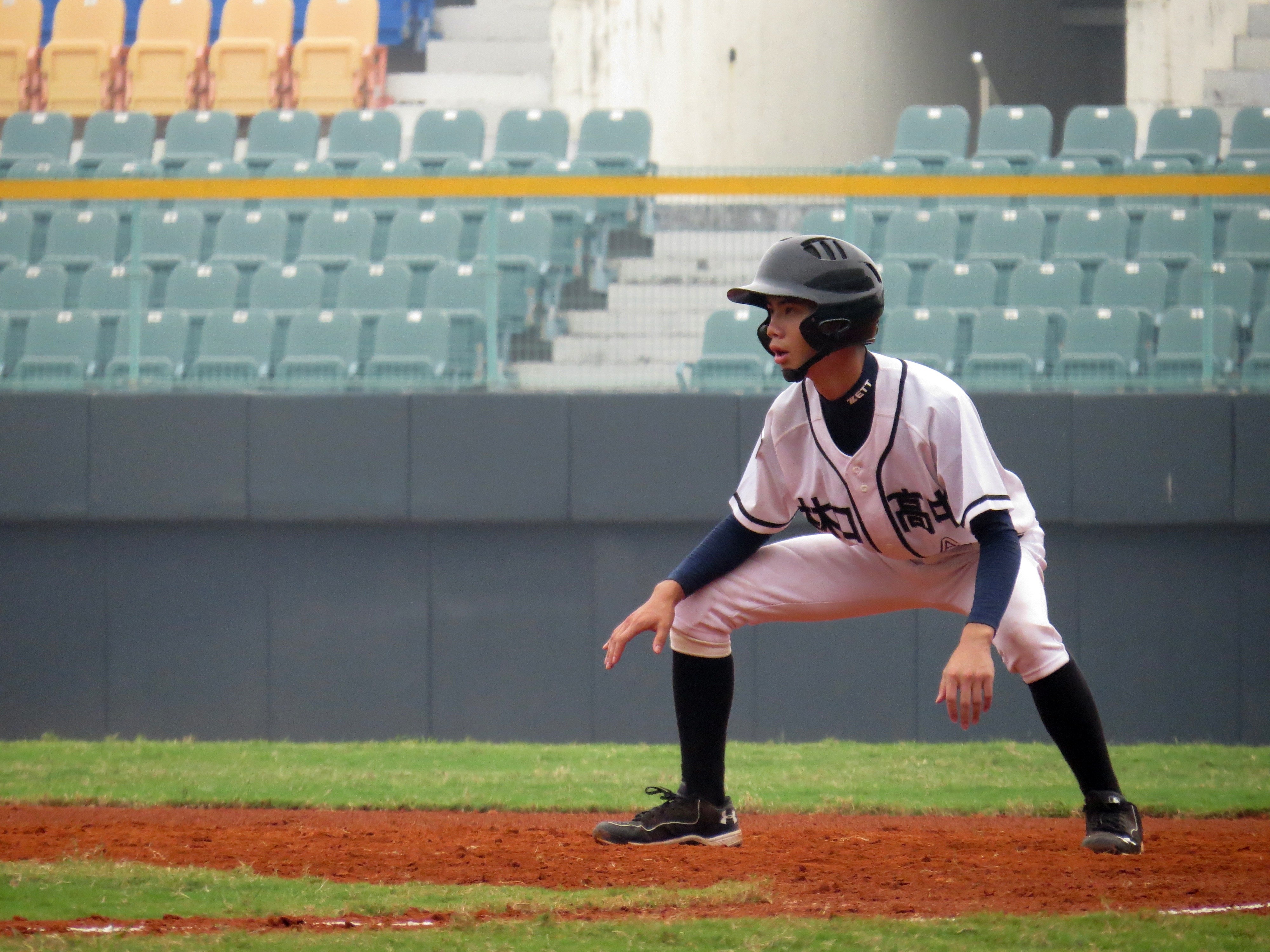 林口高中鄭宇抓起跑時機對嘉中敲安打加碼盜壘成功 Ettoday運動雲 Ettoday新聞雲