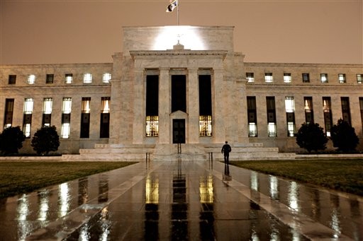 2009年3月27日所拍攝位於華盛頓憲法大道上的美國聯邦儲備大廈。美國聯邦儲備系統總部建於1936年的大蕭條之後。（圖／達志影像／美聯社）