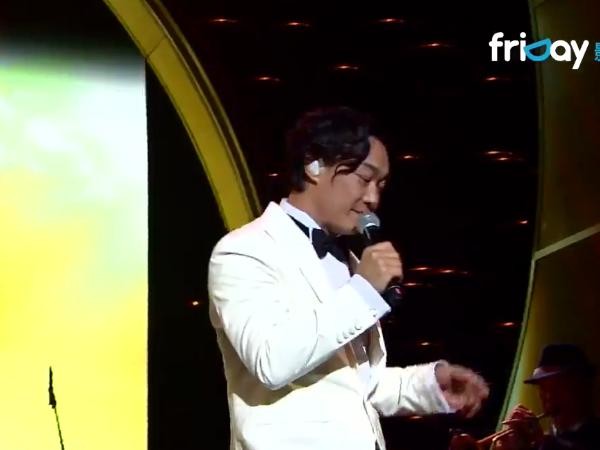 第52屆金馬獎頒獎典禮，陳奕迅、楊丞琳表演。（圖／翻攝自friDay影音）