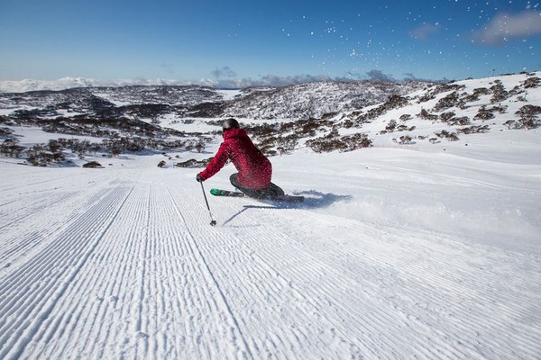 澳大利亚雪山滑雪图片