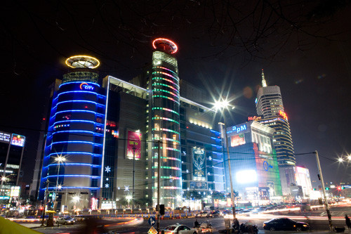 韓國東大門是服飾批發勝地。（圖／取自韓國觀光公社網站）