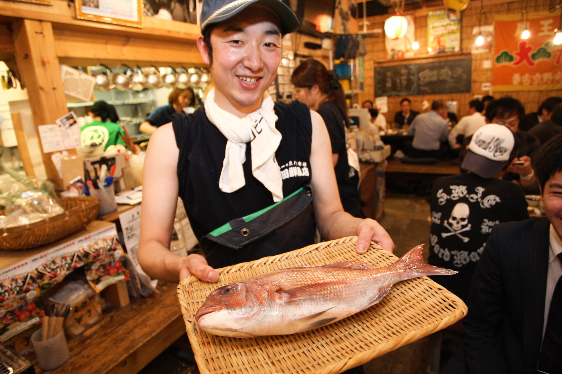 日本第一笨的居酒屋5000元鯛魚讓客人喊價隨便賣 Ettoday旅遊雲 Ettoday新聞雲