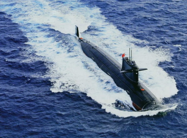 解放軍039宋級潛艦吊掛魚雷。（圖／翻攝自大陸軍事論壇網站）