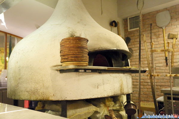PIZZERIA OGGI道地拿坡里披薩。（圖／熊喵Rudy）