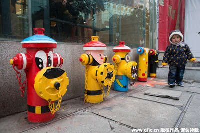 南京街頭「最萌消防栓」　網友質疑：這又不是裝飾品！