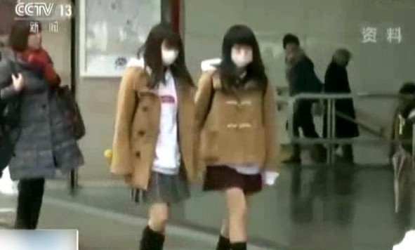 日本,櫻花妹,短裙,絲襪,央視,寒流